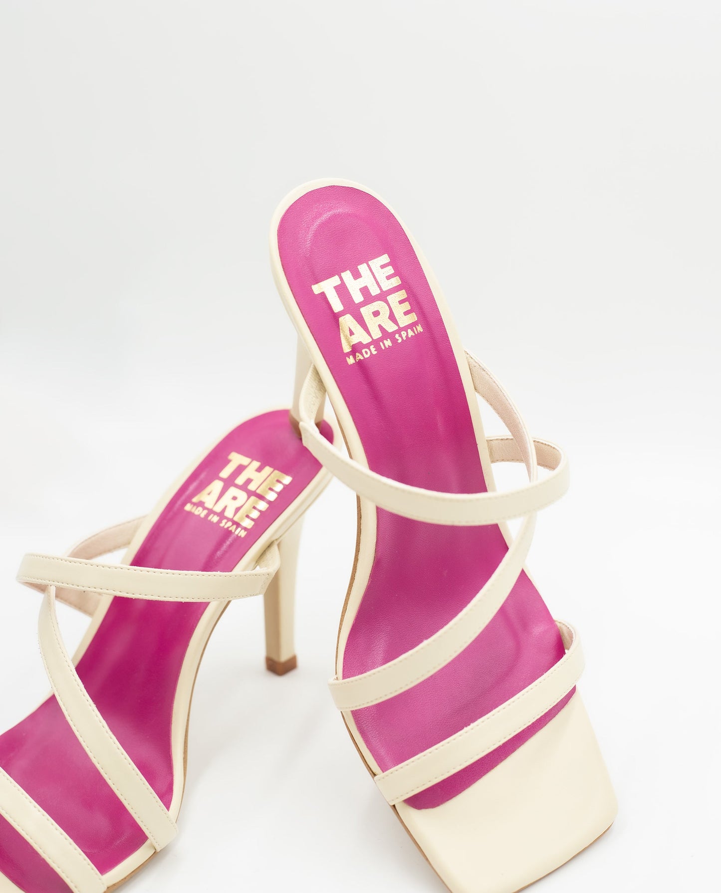 SANDALIA #3 · CRUDO