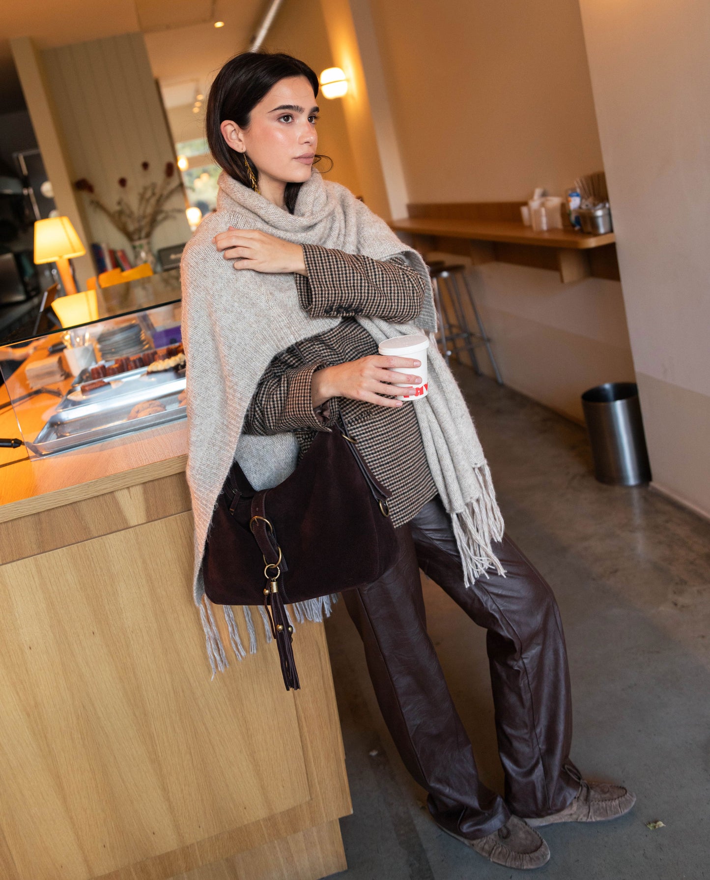 CAPA DOWNTOWN WALK · BEIGE