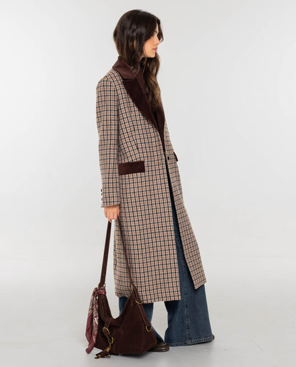 ABRIGO NEW IN TOWN · CUADROS