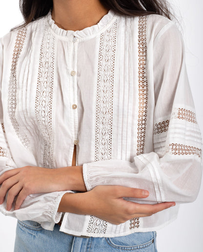 BLUSA CHASING MOMENTS · BLANCO