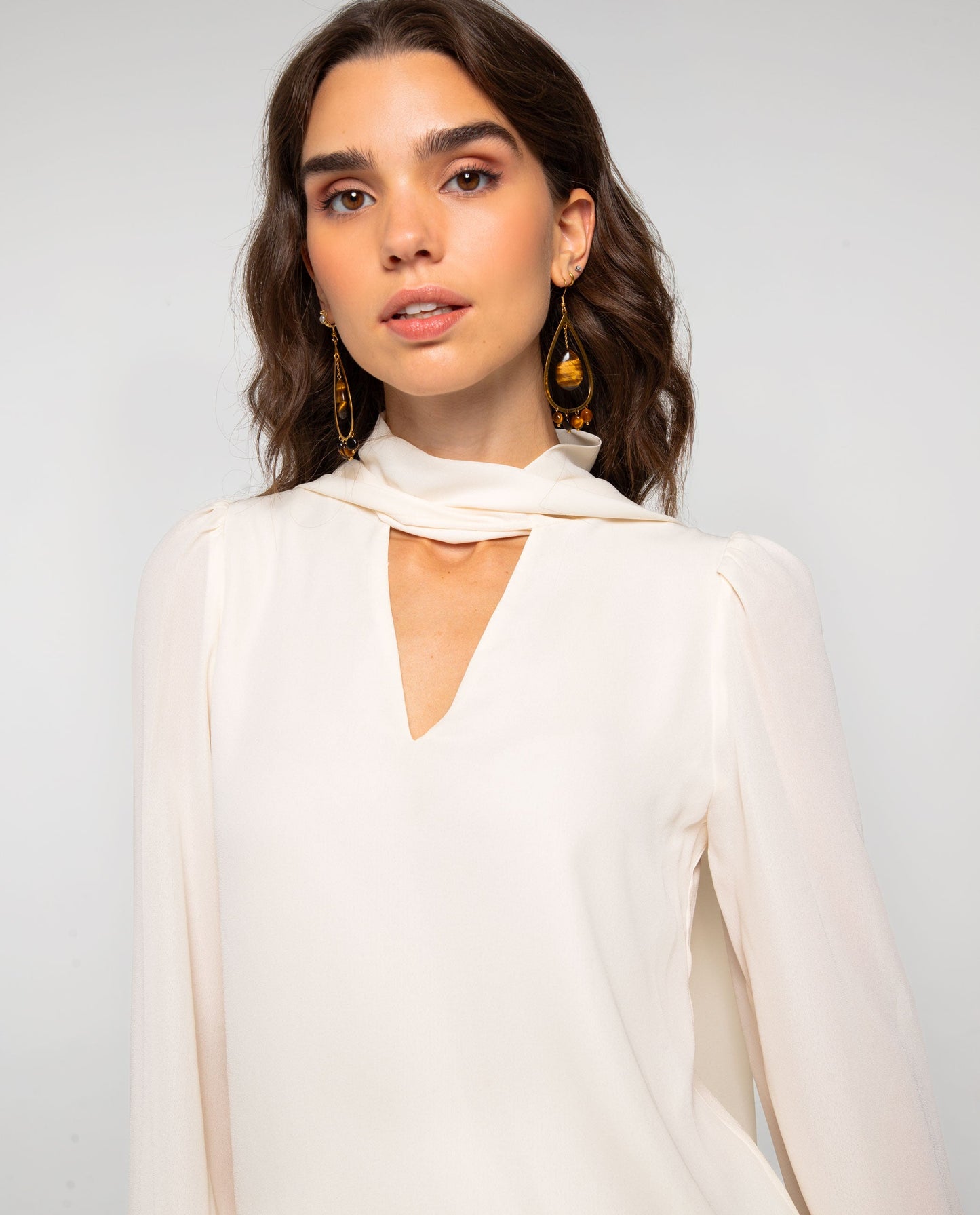 BLUSA BEGOÑA · CRUDO