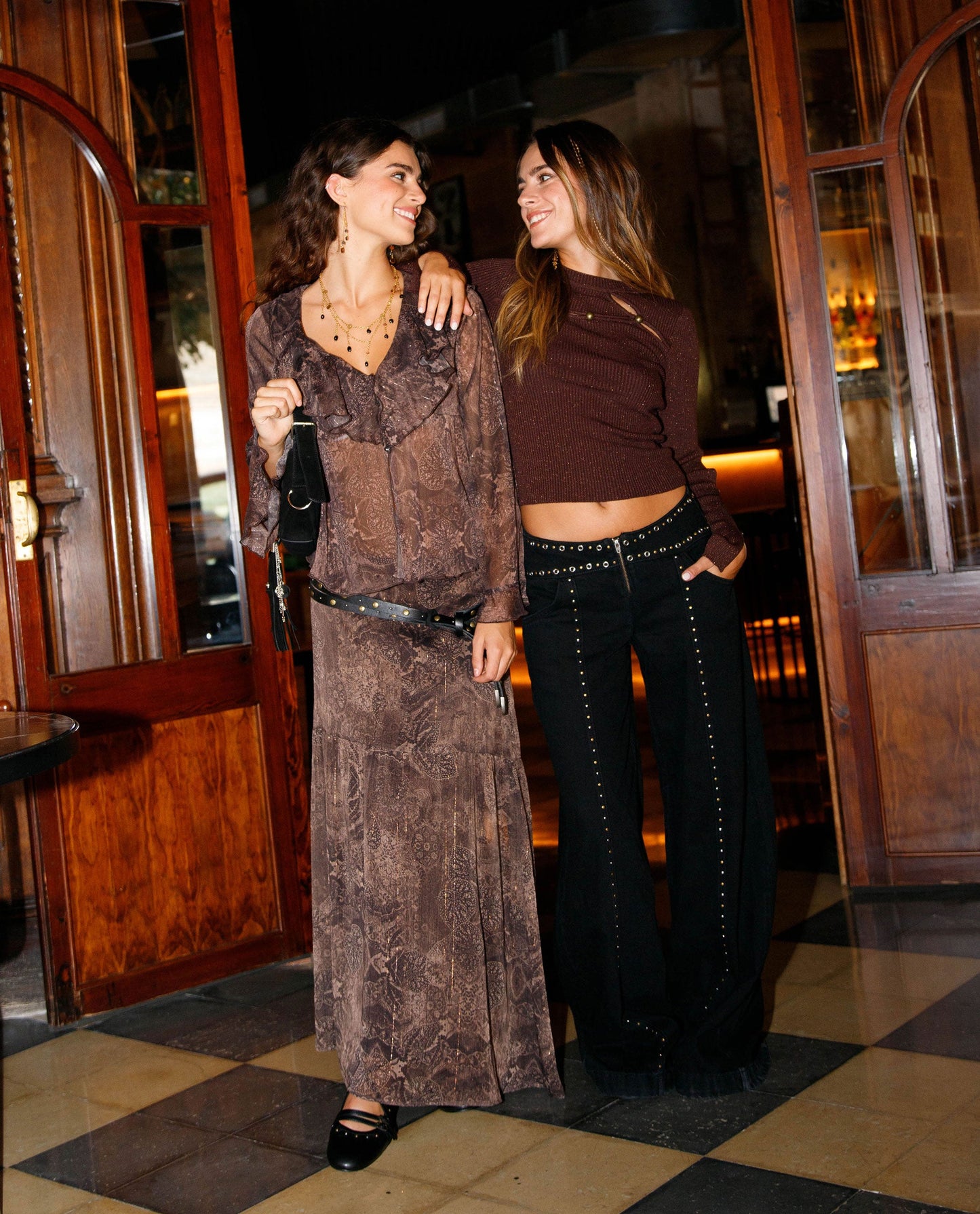 FALDA IRREPLACEABLE · ESTAMPADO