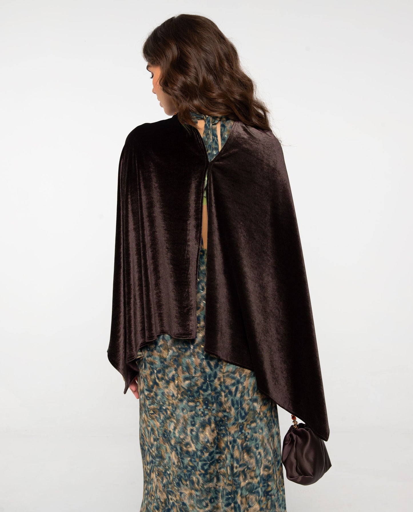 CAPA TERCIOPELO · ÉBANO