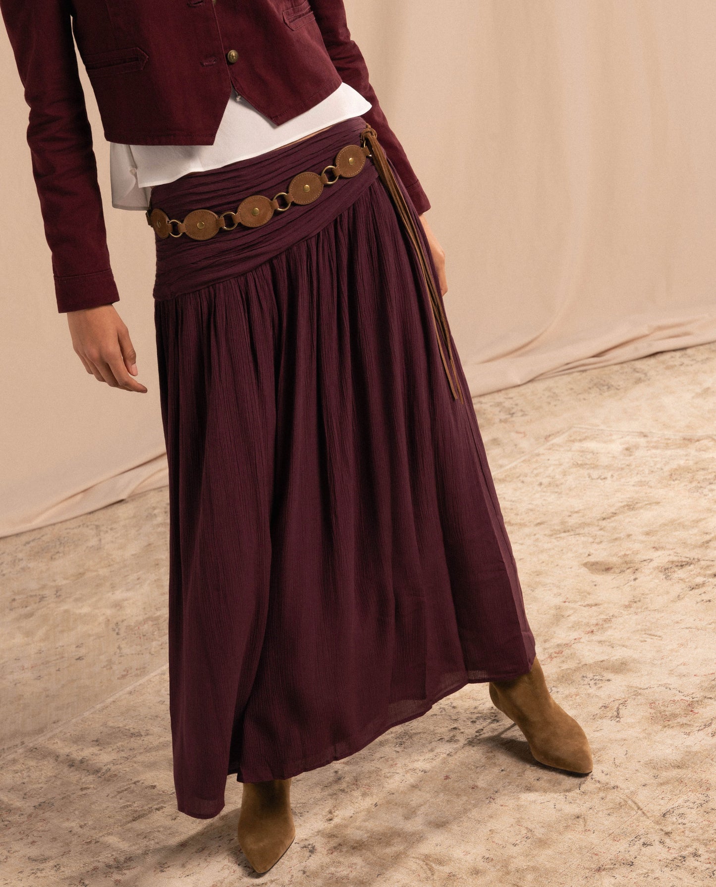 FALDA  SUNSET TALKS · CIRUELA