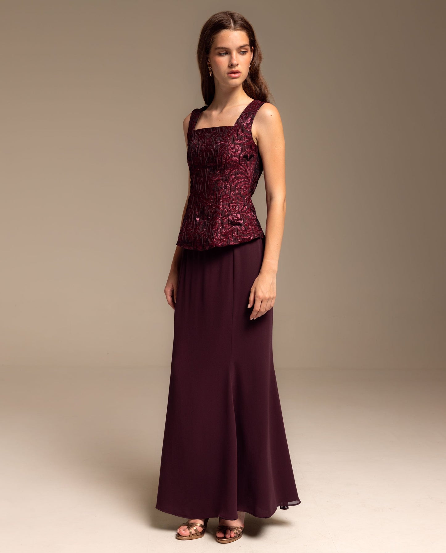 FALDA EUGENIA · BURDEOS