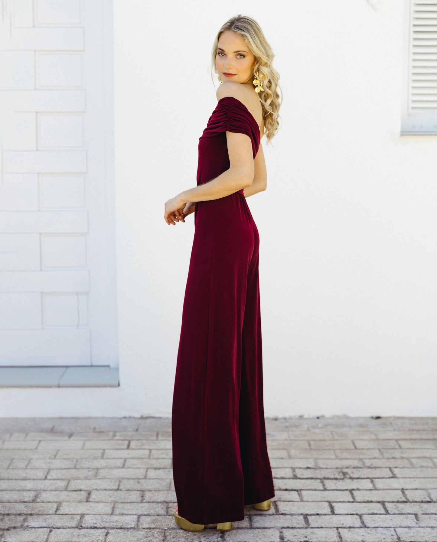 MONO MRS. BENAISA · BURDEOS