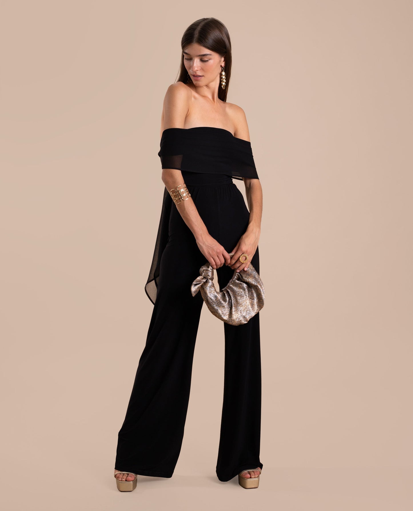 MONO TRIANA · NEGRO