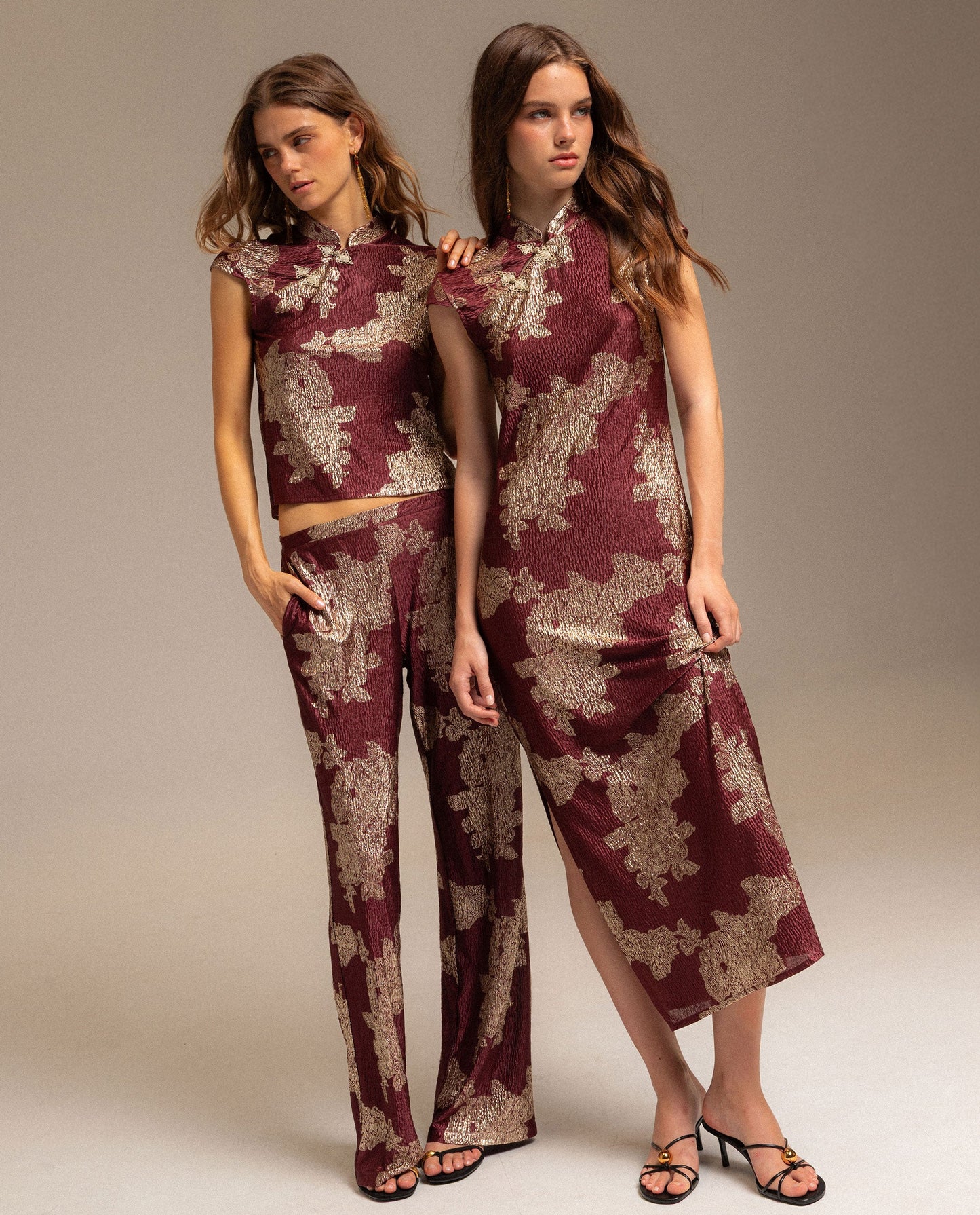 PANTALÓN RUBY BLOOM · BURDEOS