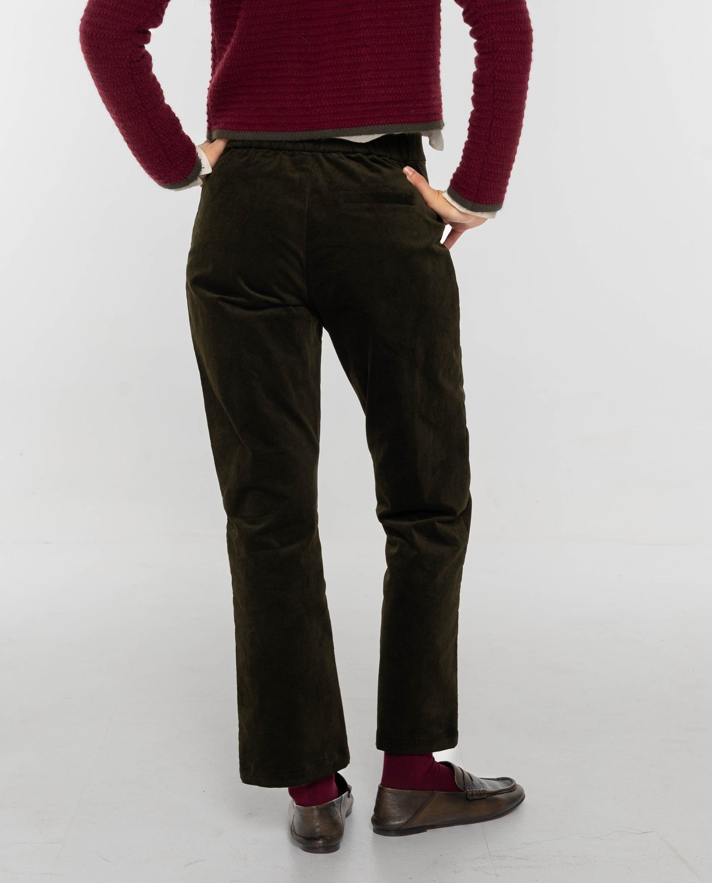 PANTALÓN VELVET SPELL · VERDE