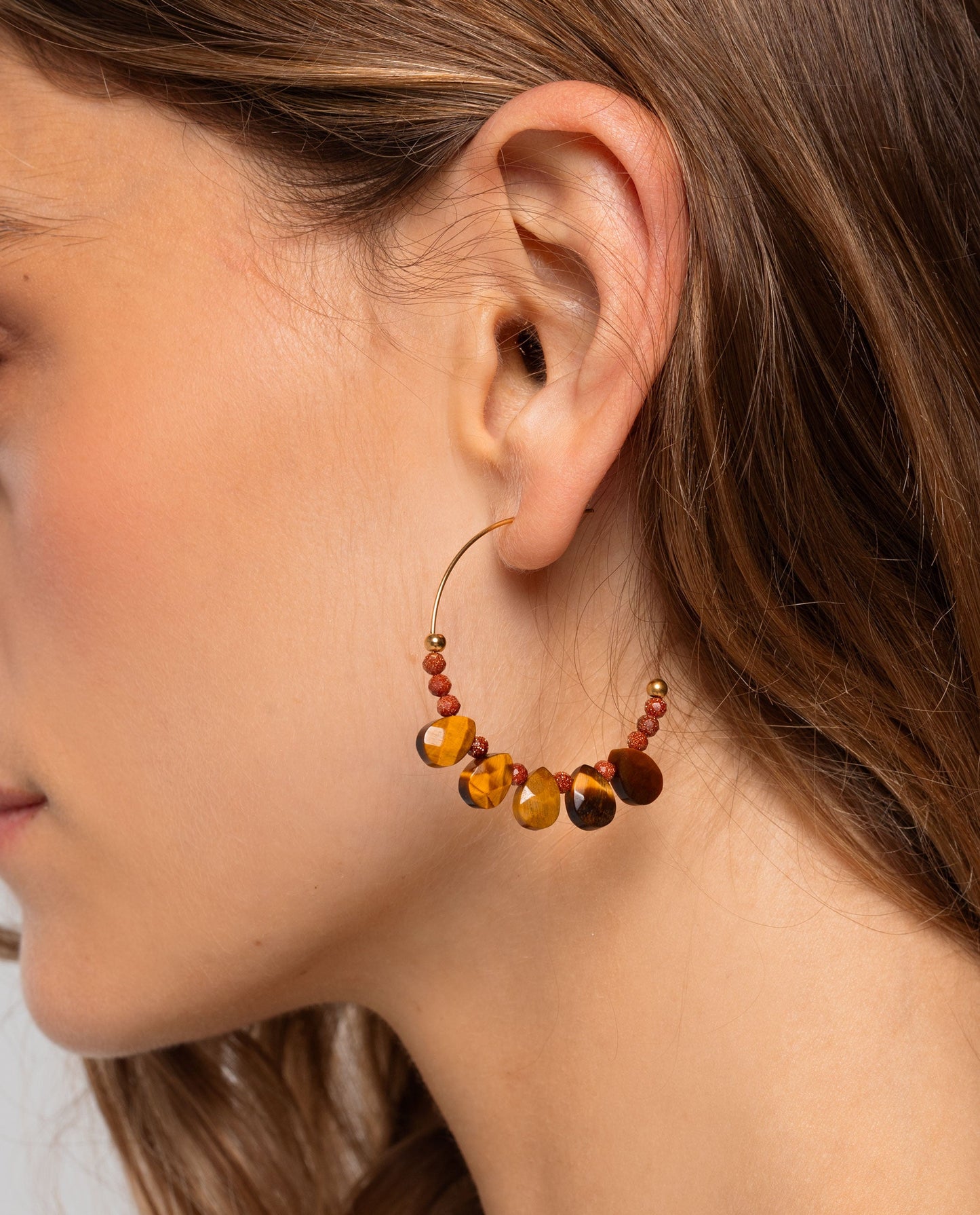 PENDIENTES GLOW DOTS · MARRÓN