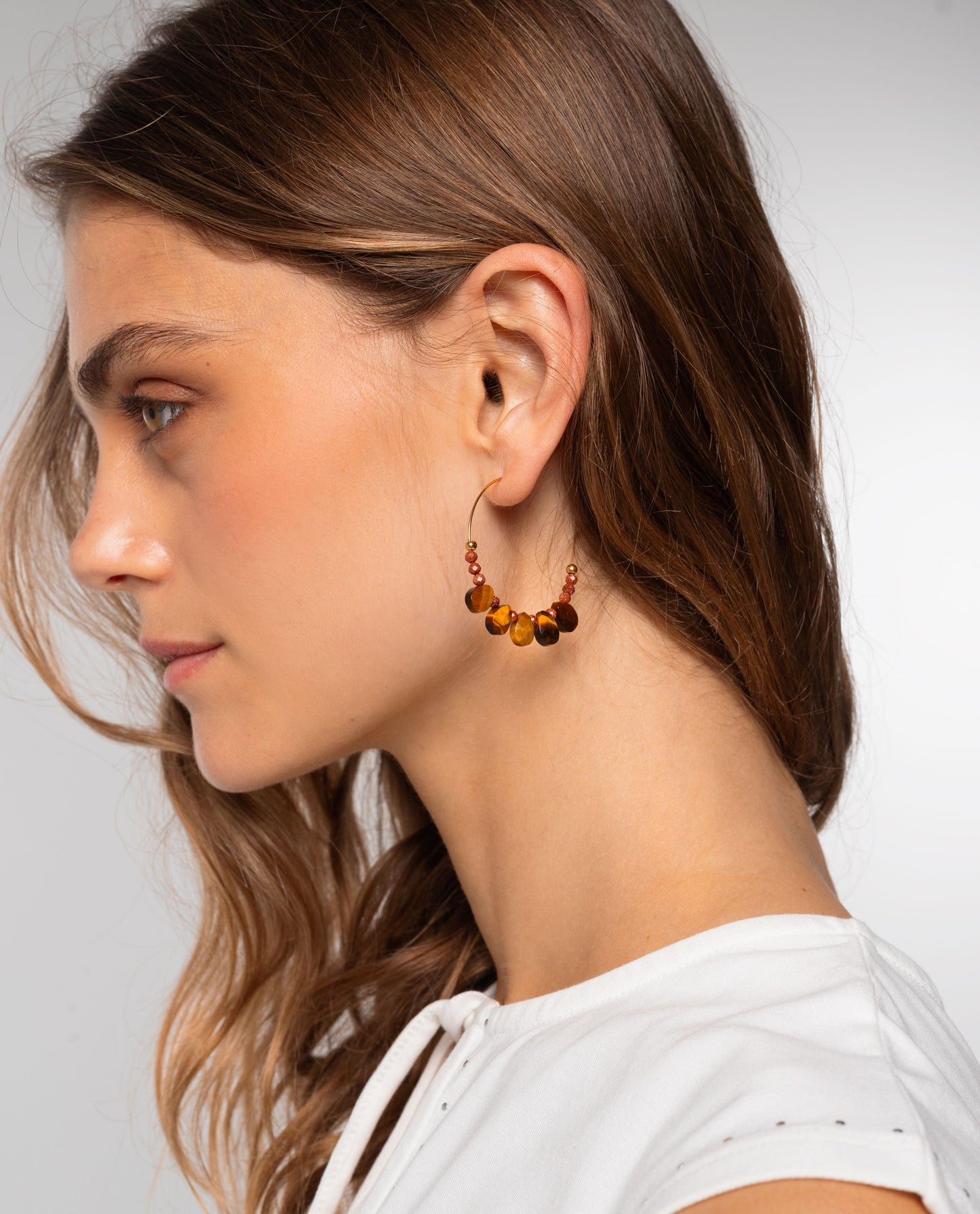 PENDIENTES GLOW DOTS · MARRÓN