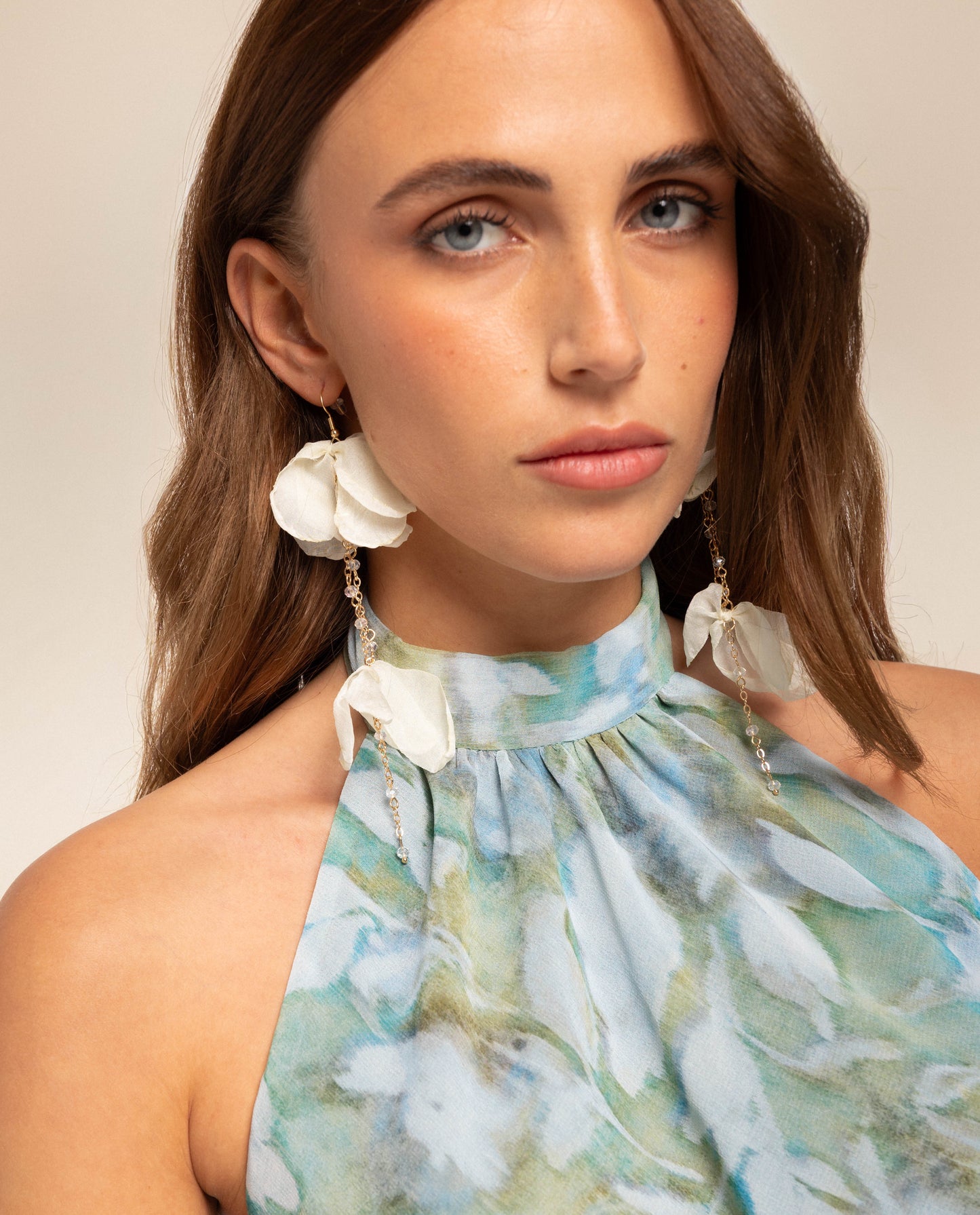 PENDIENTES ATTESA · BLANCO