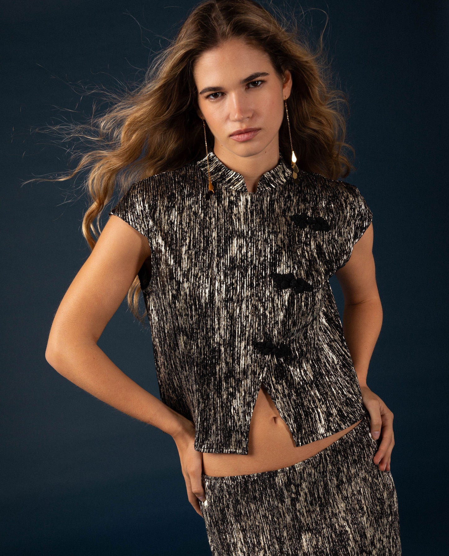 TOP UNEXPECTED · NEGRO