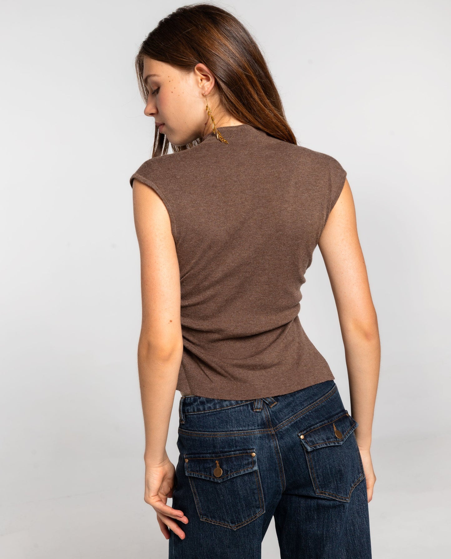 TOP SKYLINE VIEW · MARRÓN