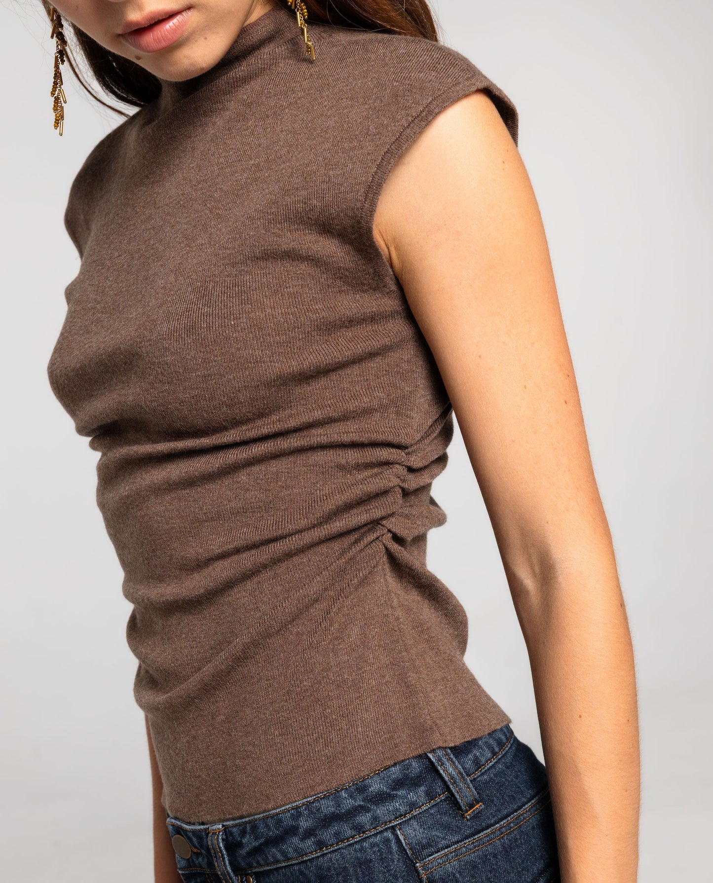 TOP SKYLINE VIEW · MARRÓN