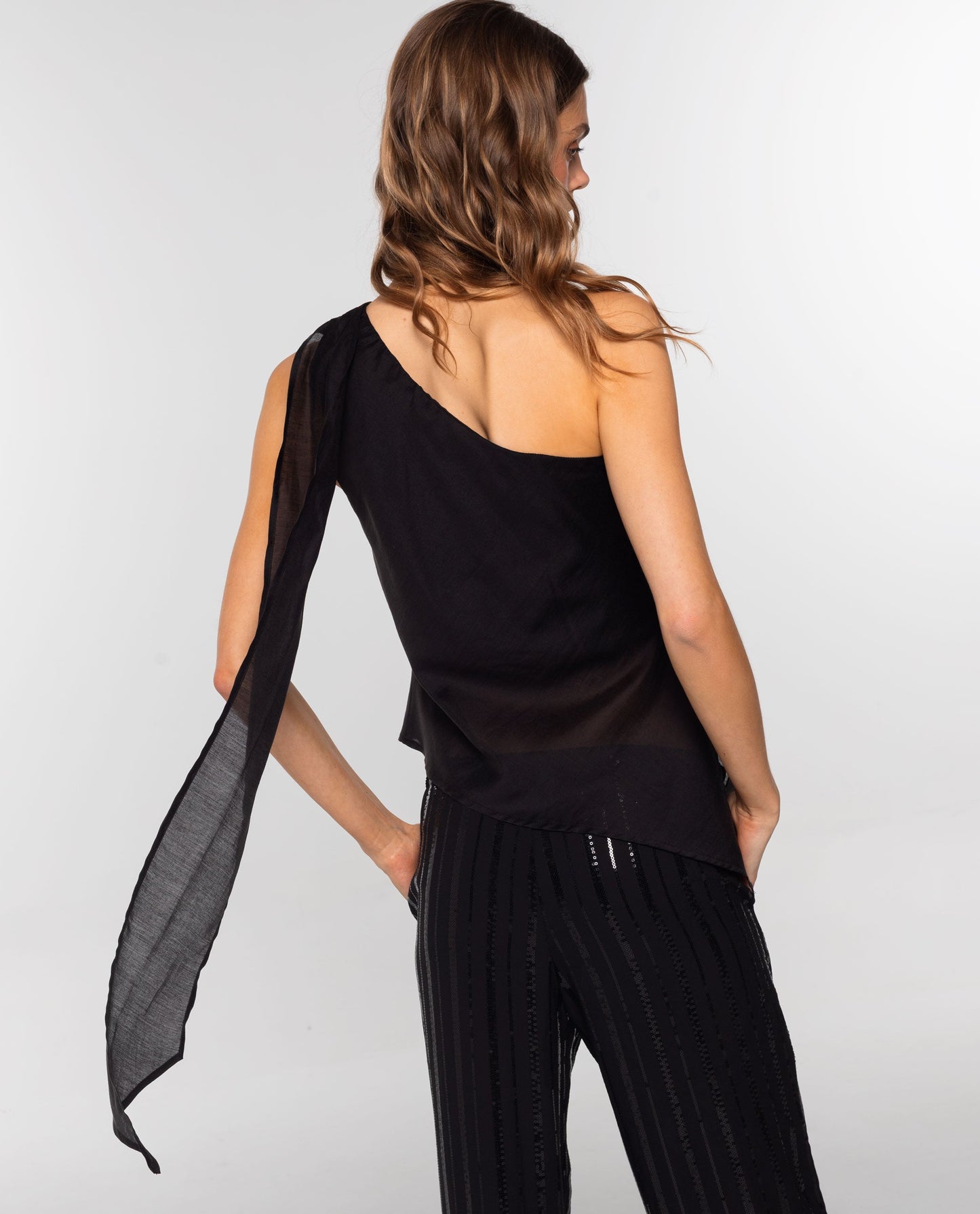 TOP MOONLIT · NEGRO