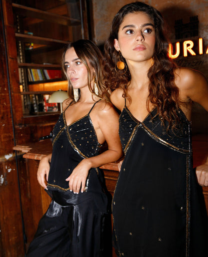 TOP ROMANTIC GIRL · NEGRO